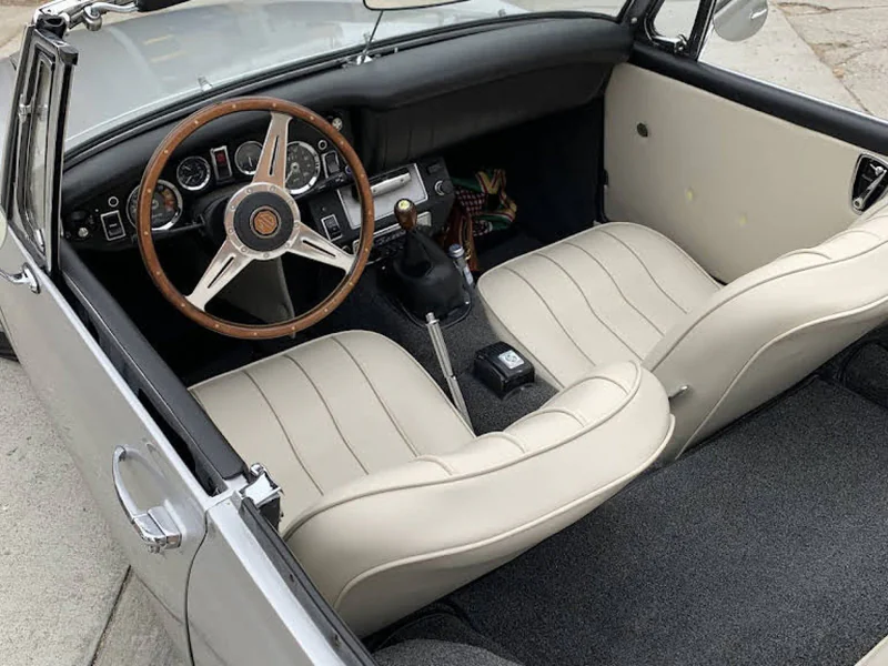 1969 MG Midget Mk III 3