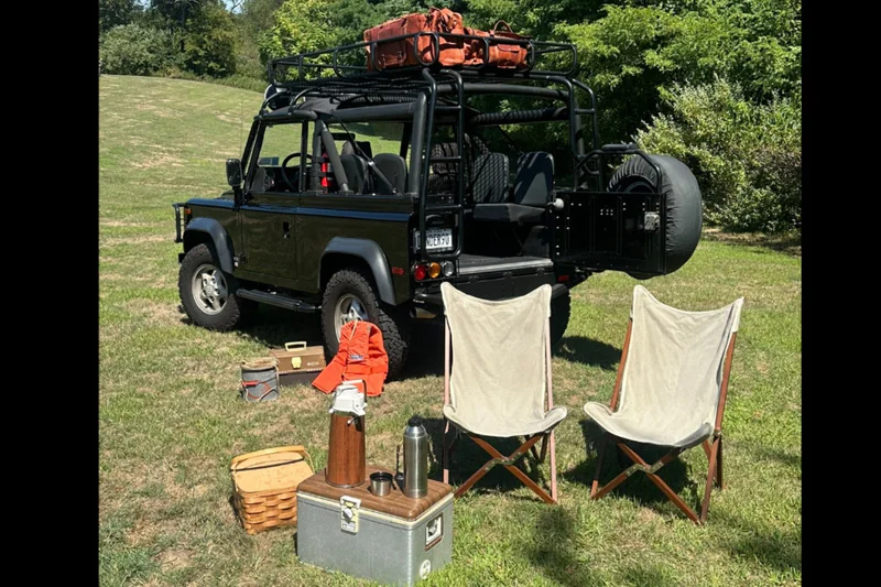 1997 Land Rover Defender 90 Base 27