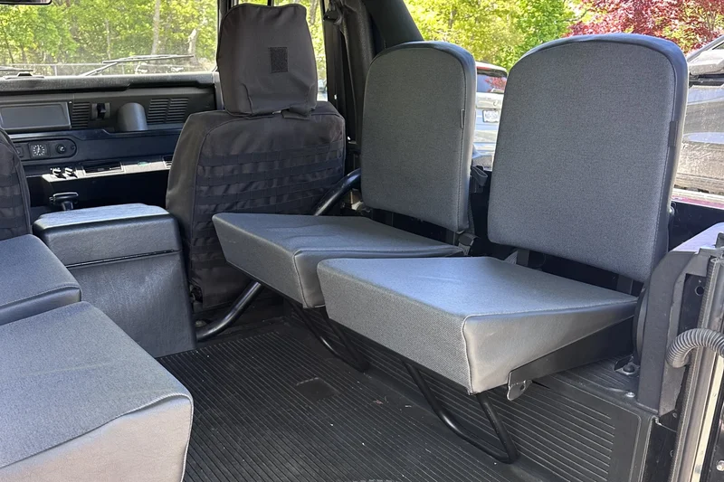 1997 Land Rover Defender 90 Base 10