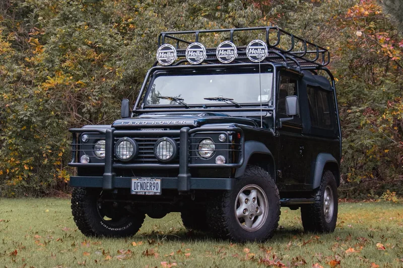 1997 Land Rover Defender 90 Base 6