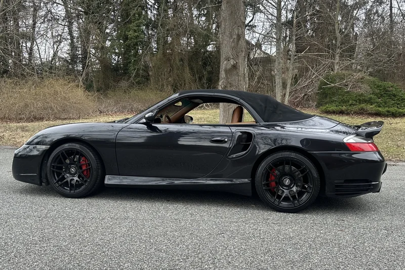 2004 Porsche 911 Turbo 11