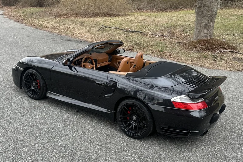 2004 Porsche 911 Turbo 13