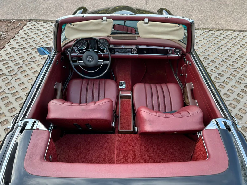 1968 Mercedes-Benz 280SL