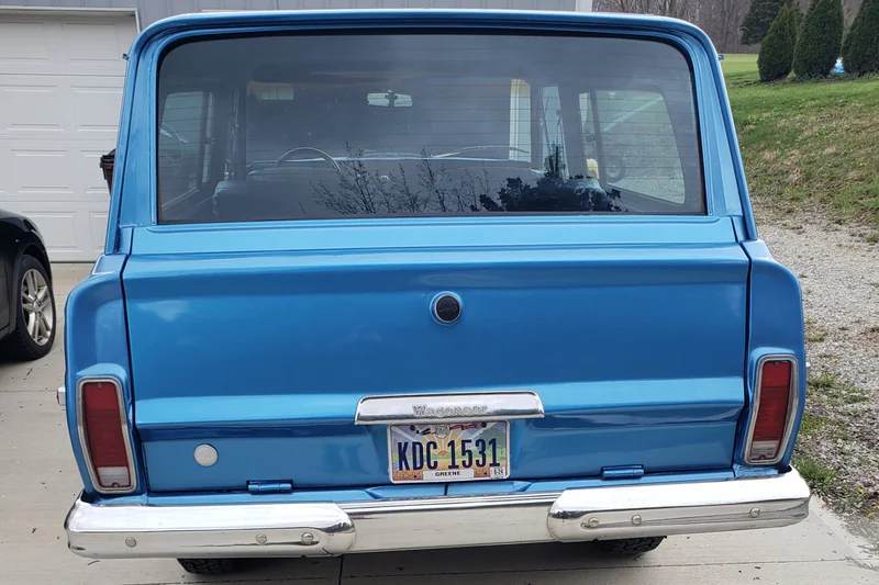 1977 Jeep Cherokee Base 5