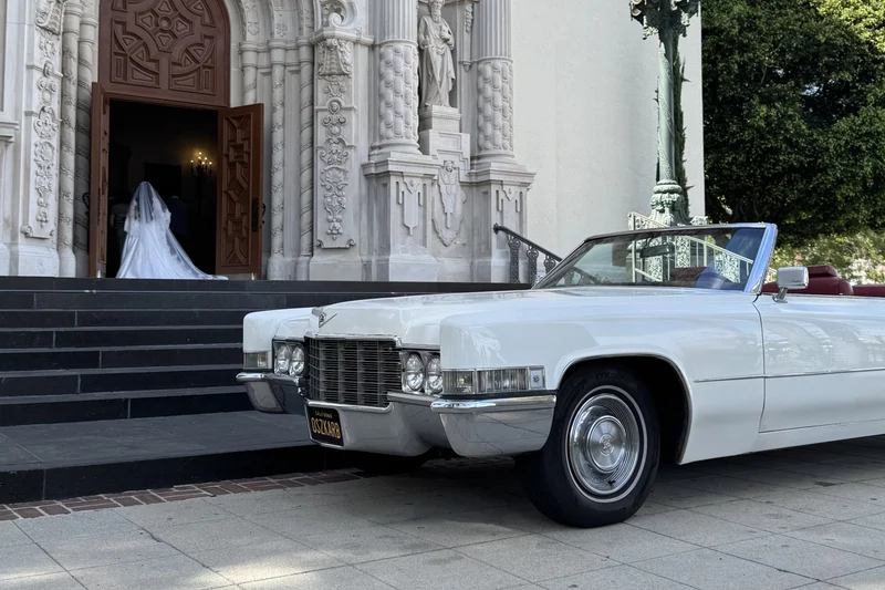 1969 Cadillac DeVille Base 9