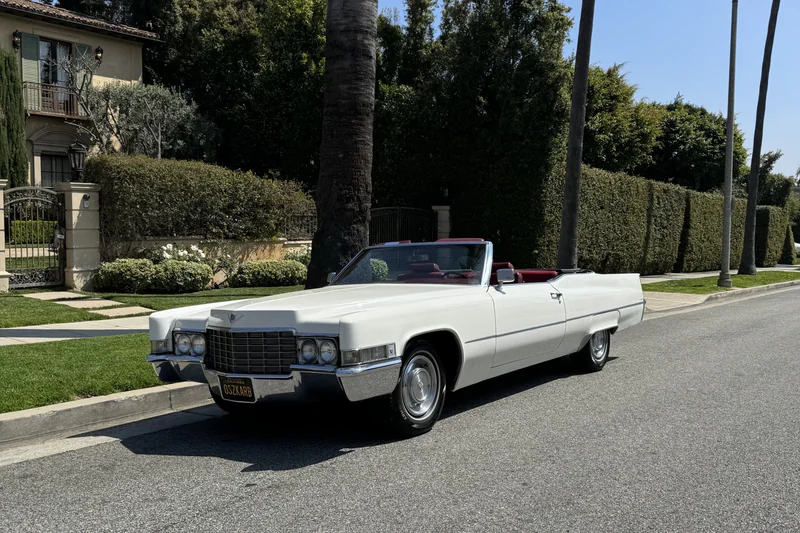 1969 Cadillac DeVille Base 2
