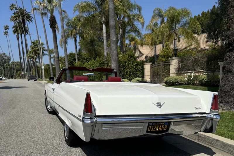 1969 Cadillac DeVille Base 4