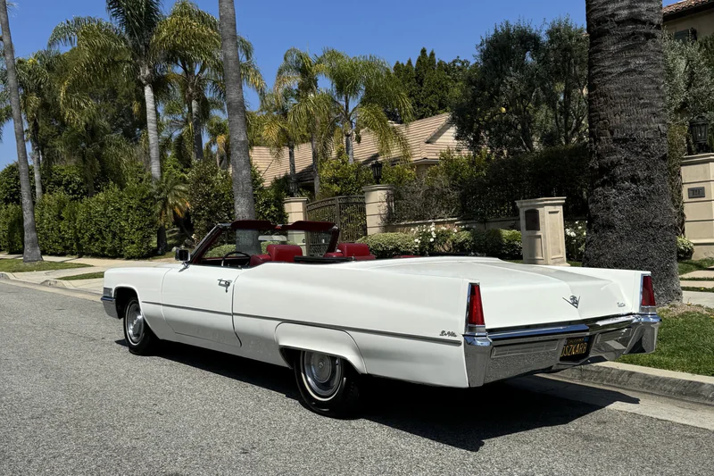 1969 Cadillac DeVille Base 5