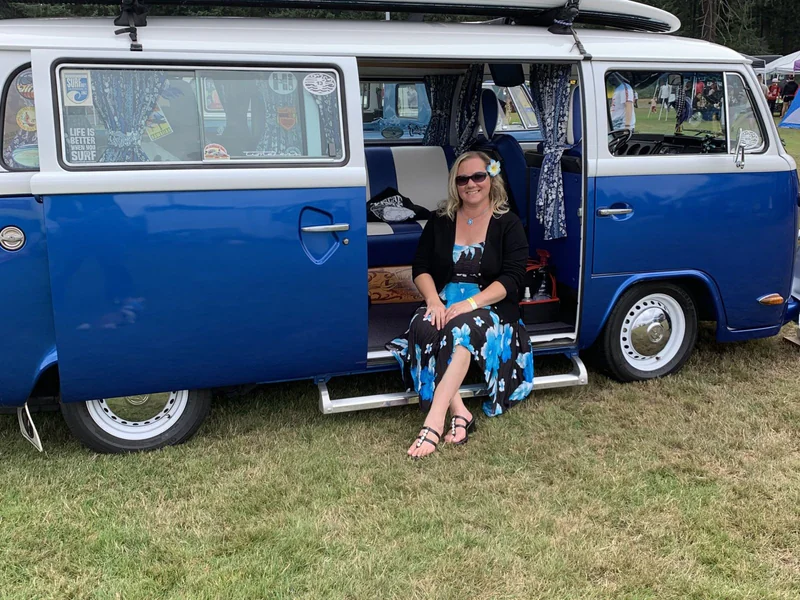 1974 Volkswagen Bus Surfer style Hawaiian style 3
