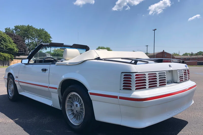 1987 Ford Mustang 5.0 GT 3