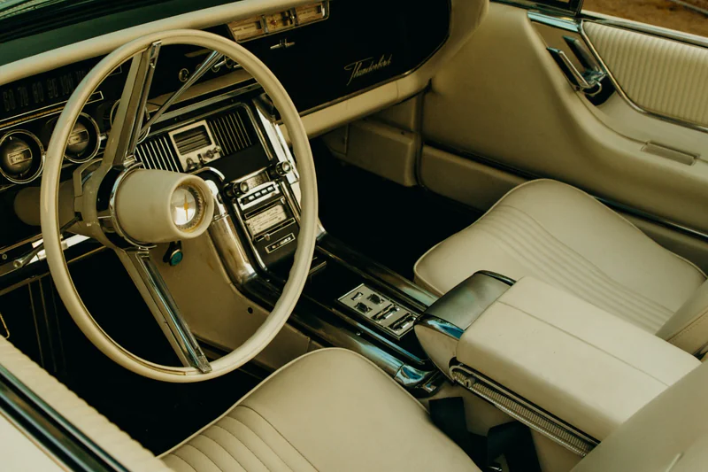 1965 Ford Thunderbird Base 3