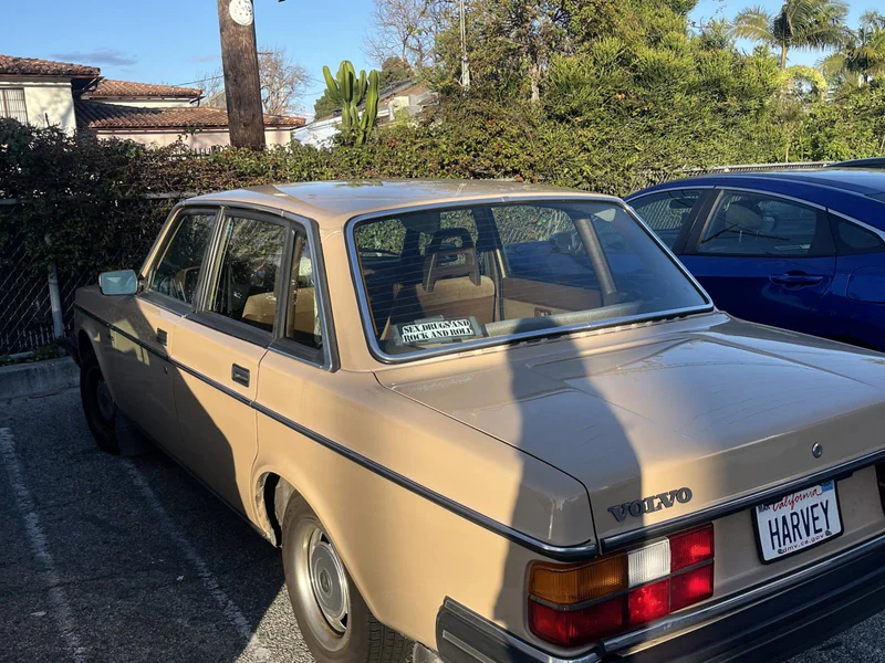 1985 Volvo 240 in Marina Del Rey 6