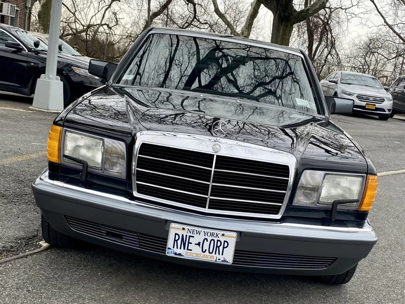 1991 Mercedes-Benz 560SEL