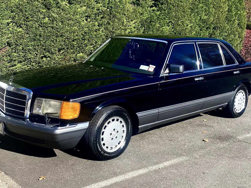 1991 Mercedes-Benz 560SEL Base 10