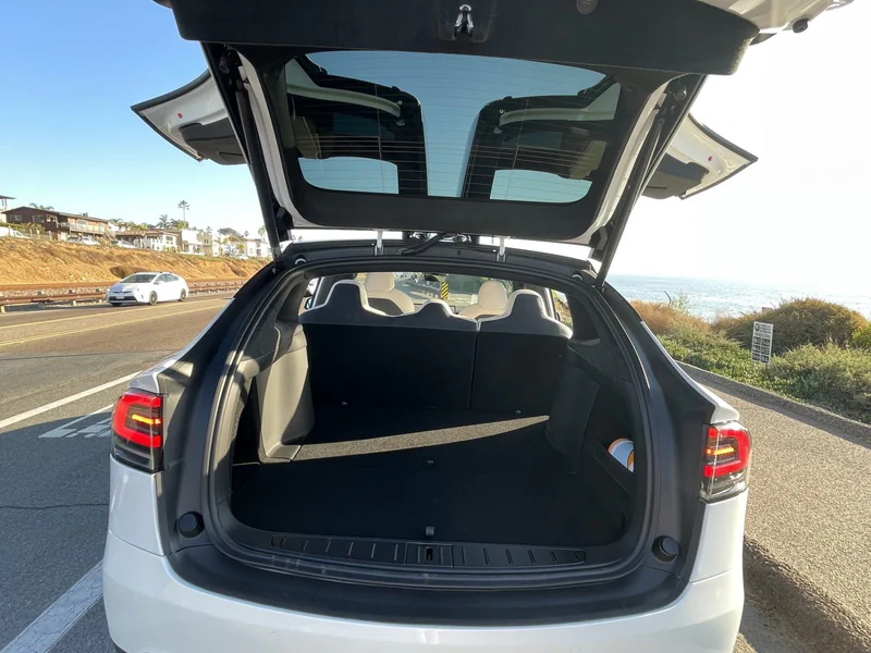 2023 Tesla Model X in Glendale 7