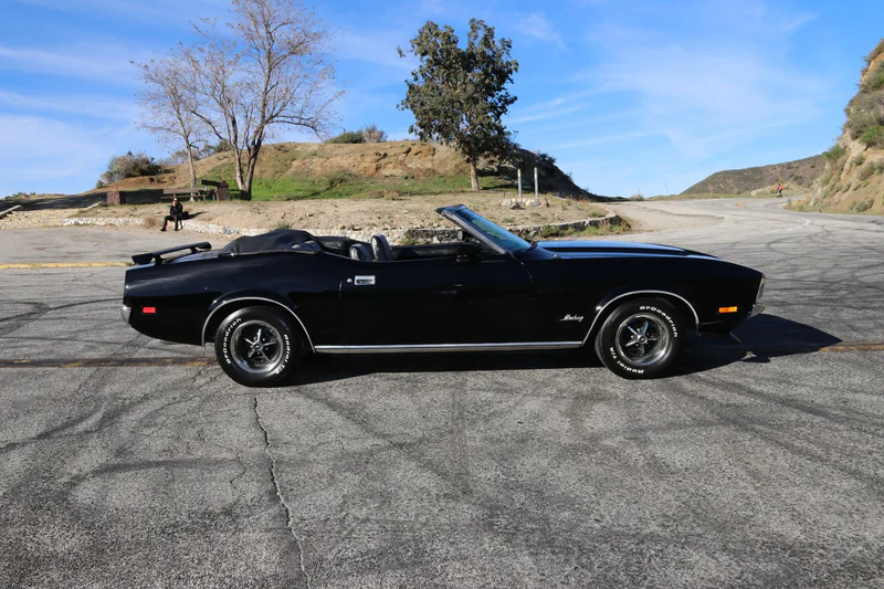 1972 Ford Mustang GT 2