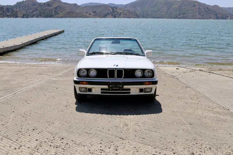 1991 BMW 325i Base 6