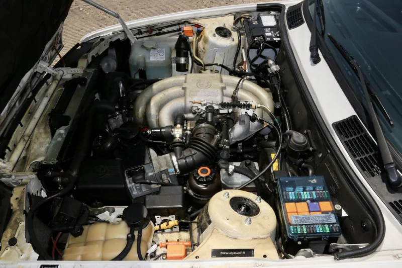1991 BMW 325i Base 15