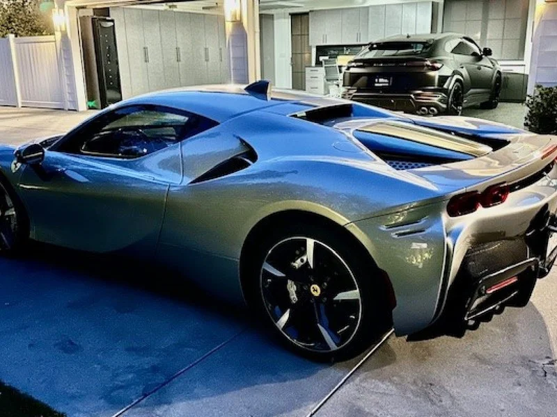 2023 Ferrari SF90