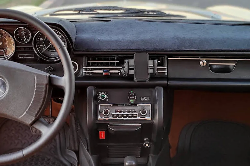 1976 Mercedes-Benz 240D