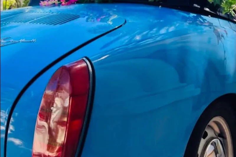 1974 Volkswagen Karmann Ghia Base 11