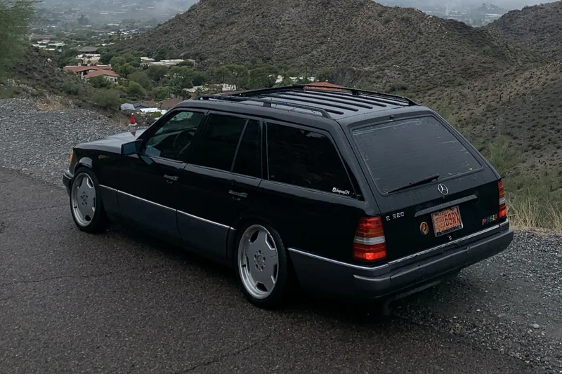 1995 Mercedes-Benz E320 Base 3