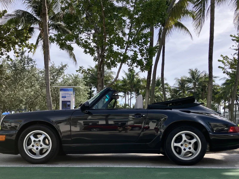 1993 Porsche 911 Carrera 2 9