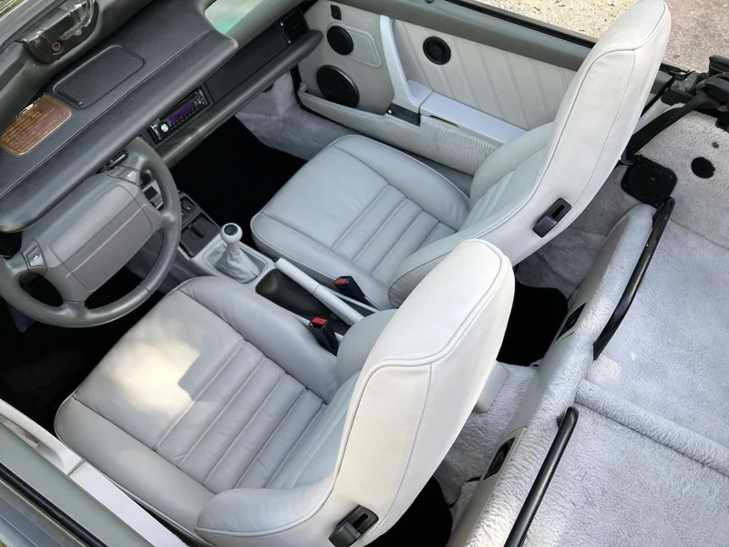 1993 Porsche 911 Carrera 2 15