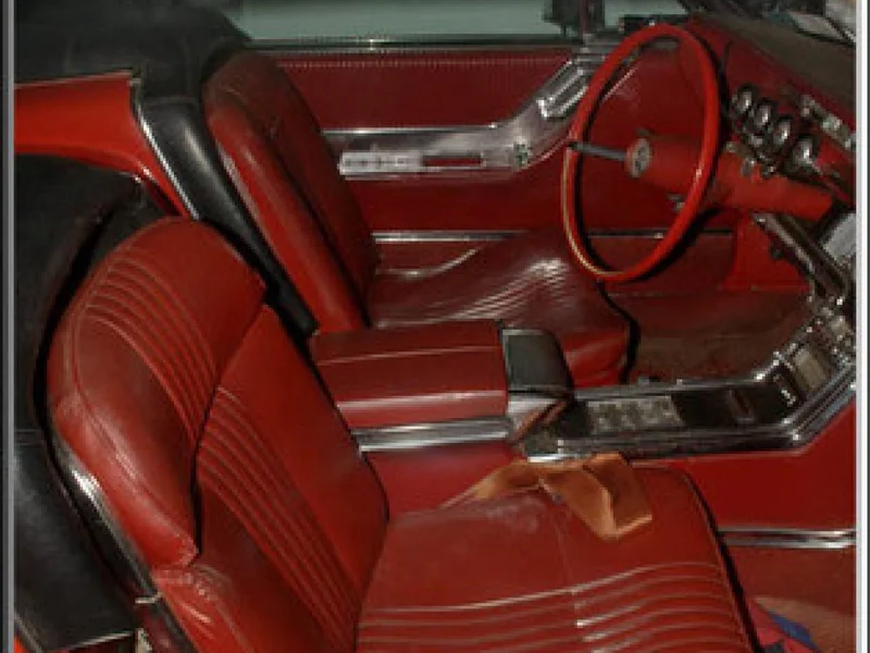 1965 Ford Thunderbird 4