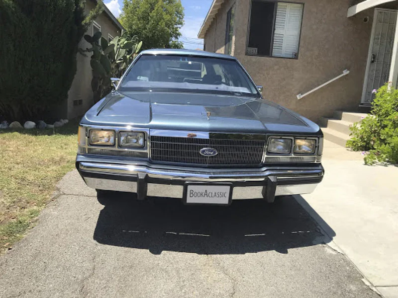 1988 Ford Crown Victoria Lx Ltd 2