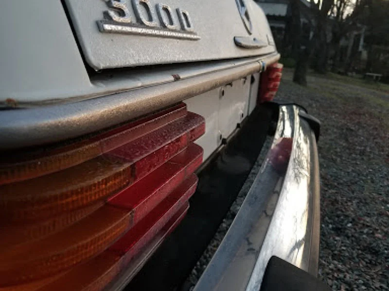 1976 Mercedes-Benz 300D 3