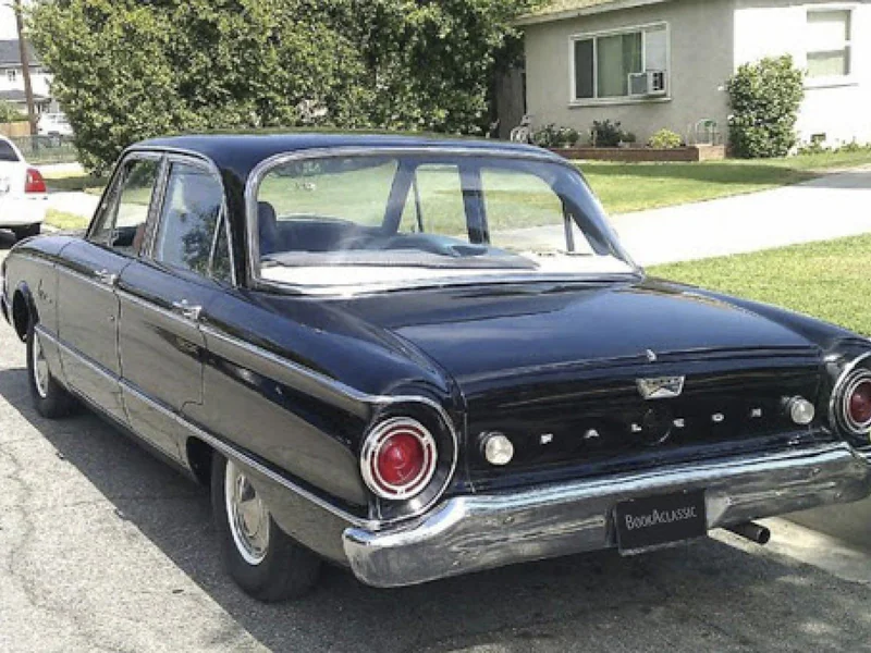 1961 Ford Falcon 2