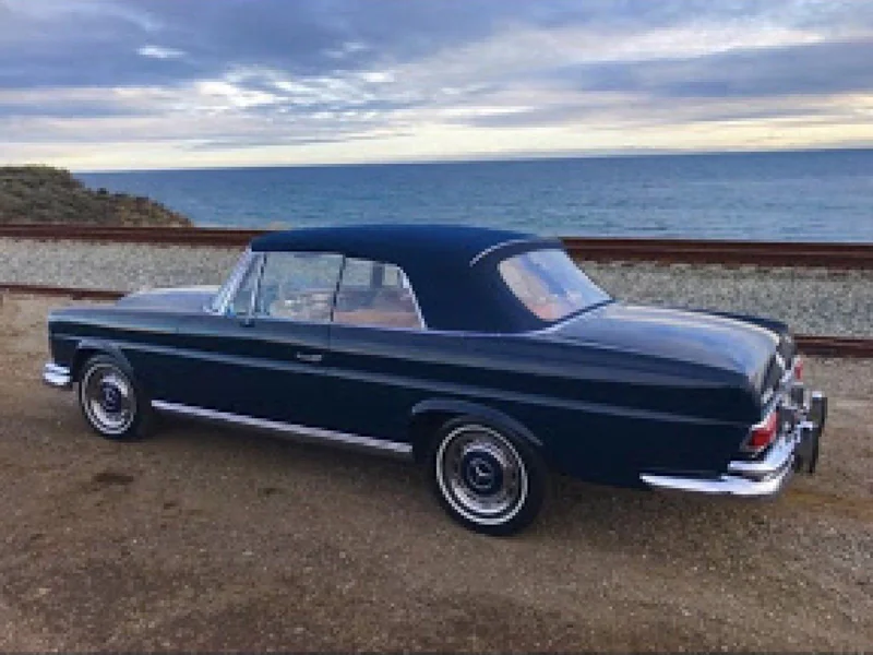 1965 Mercedes-Benz 250 SE Convertible 3