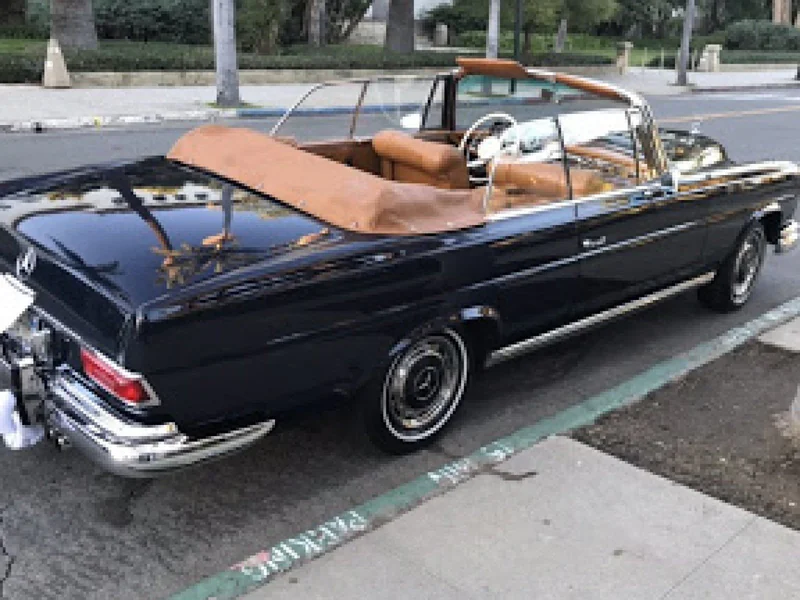 1965 Mercedes-Benz 250 SE Convertible 4