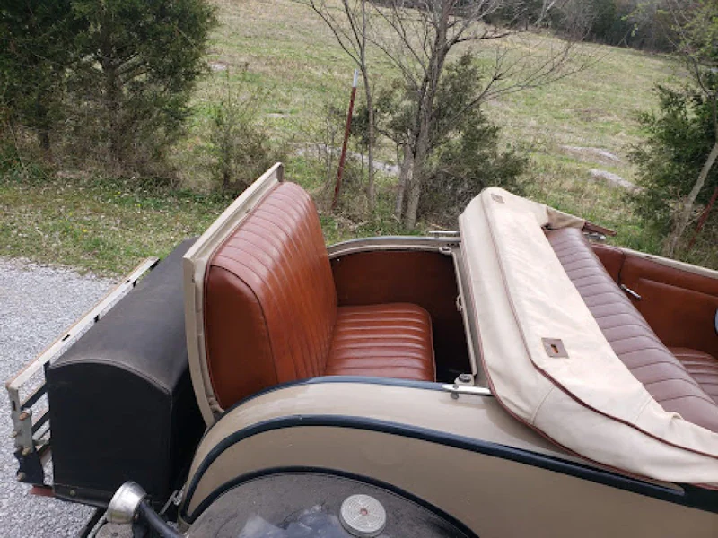 1931 Ford Model A Roadster 3