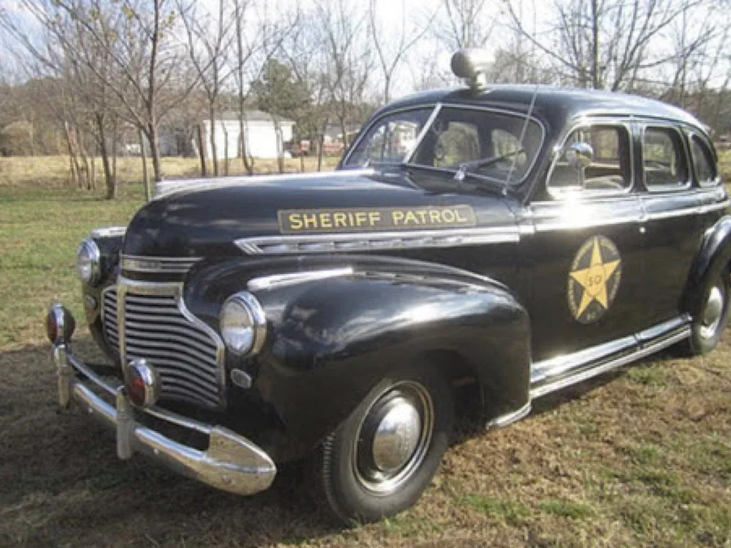 1941 Chevrolet Special Deluxe 2