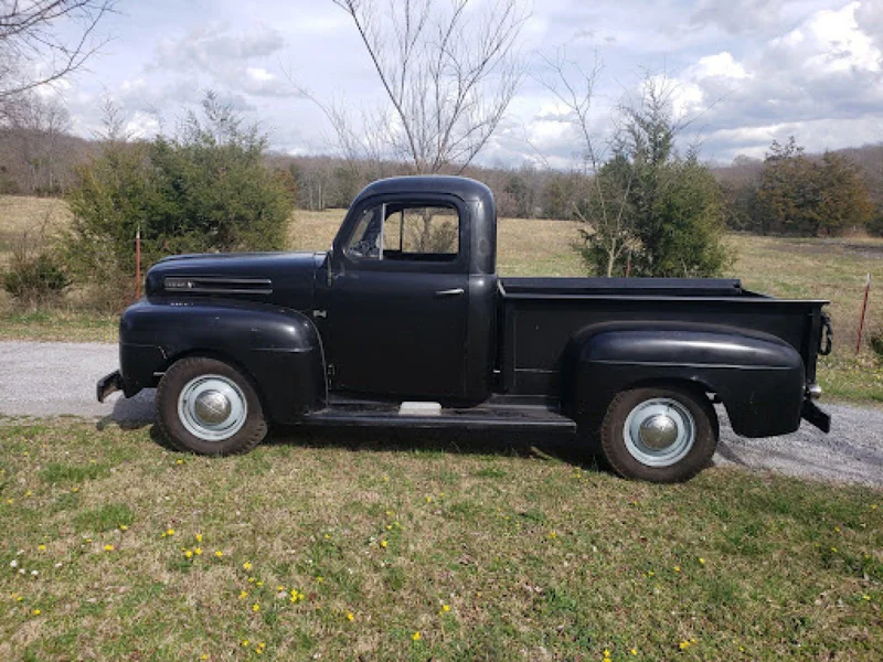 1949 Ford F100 Pickup 2