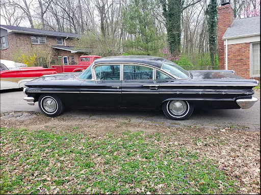 1960 Pontiac Catalina 2