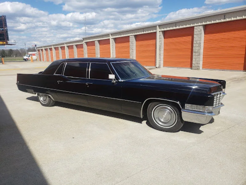 1969 Cadillac Limo 2