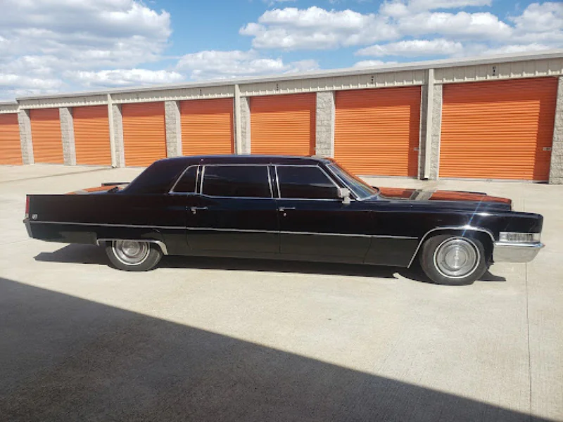 1969 Cadillac Limo 6