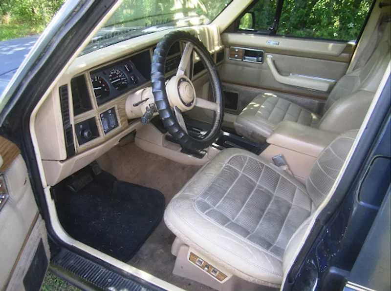 1988 Jeep Wagoneer 6