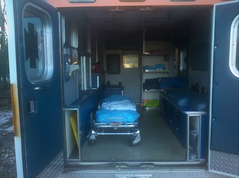 2002 Ford Ambulance 6