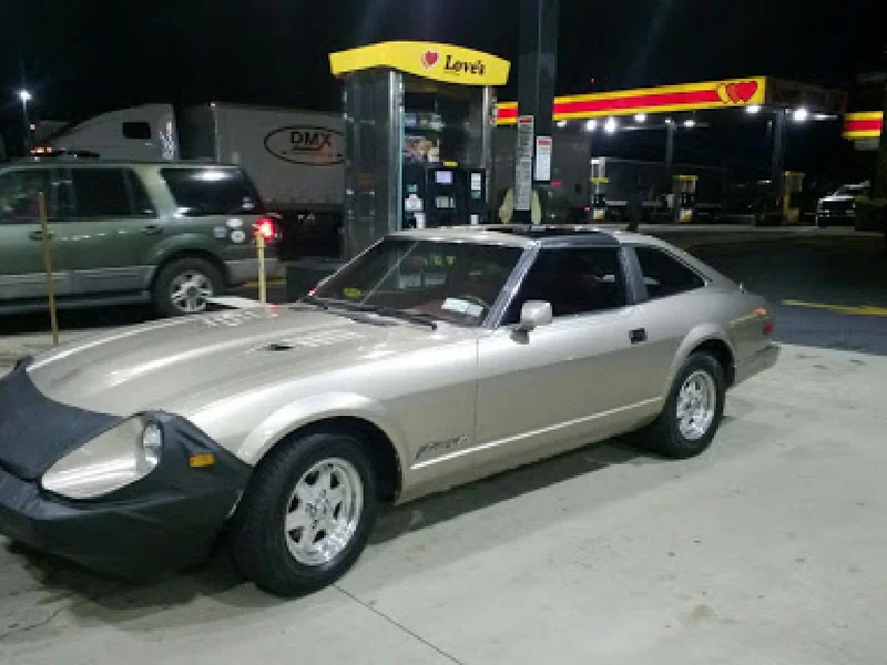 1983 Nissan 280zx 4