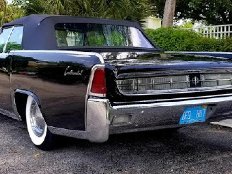 1962 Lincoln Continental 2