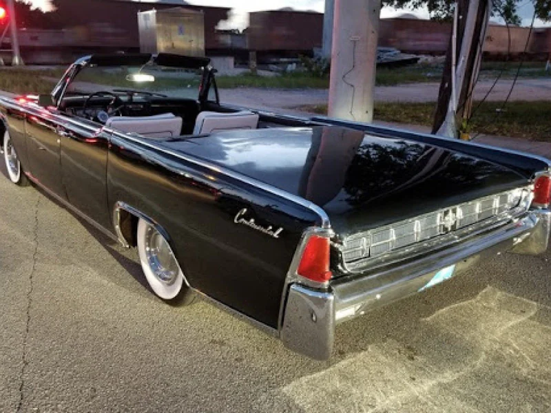 1962 Lincoln Continental 4
