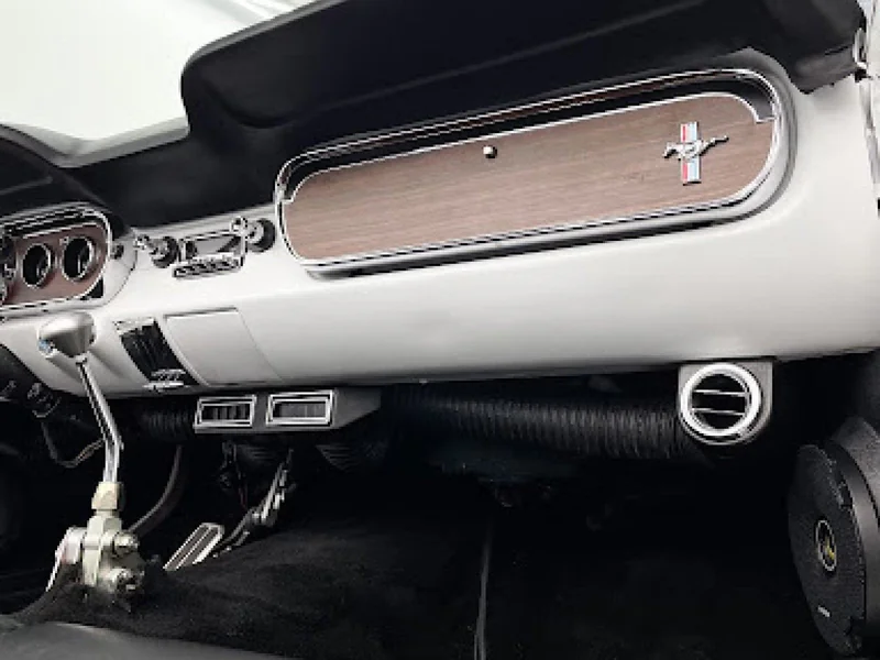 1965 Ford Mustang 9