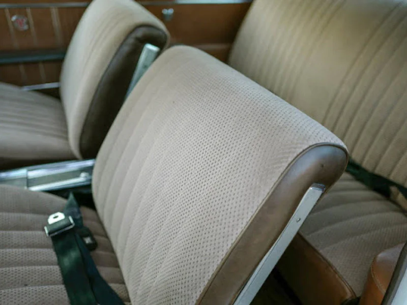 1964 Oldsmobile Cutlass 442 38