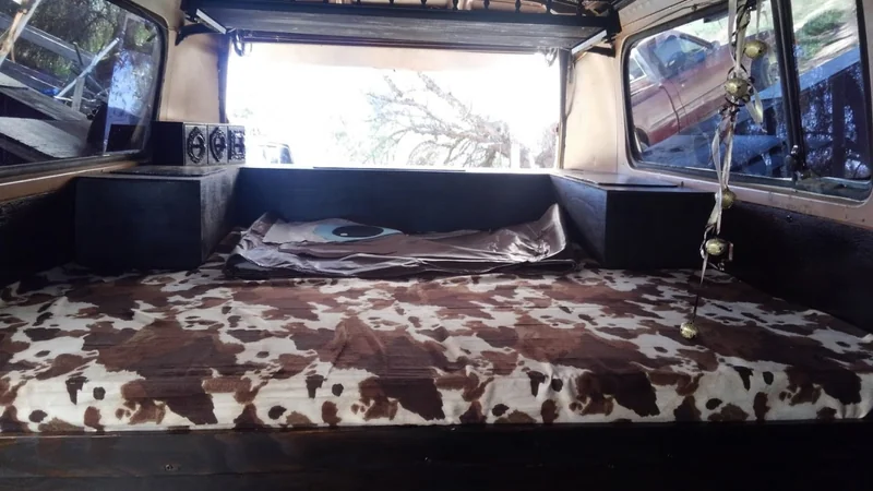 1970 Volkswagen Transporter (Van) 3