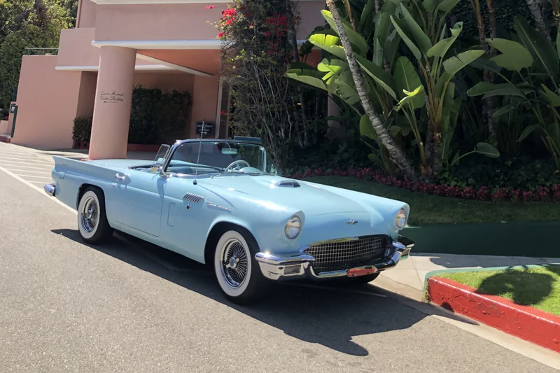 1957 Ford T Bird 5