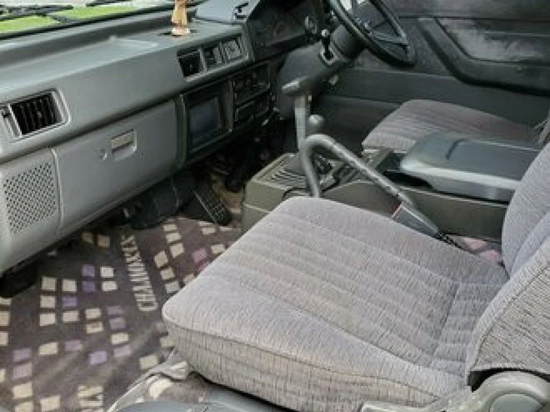 1991 Mitsubishi Delica 2